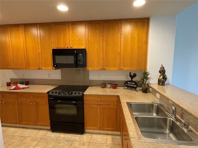 Oahu Island - Kuapa Pond Condo For Sale in Honolulu Hawaii