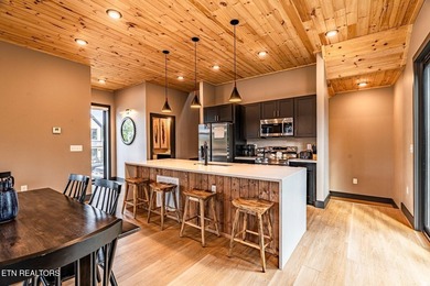 Welcome to one of the most unique and sought-after cabins in the - photo 12