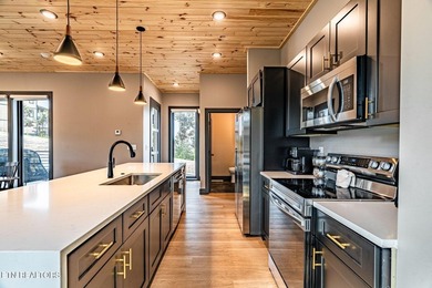 Welcome to one of the most unique and sought-after cabins in the - photo 13
