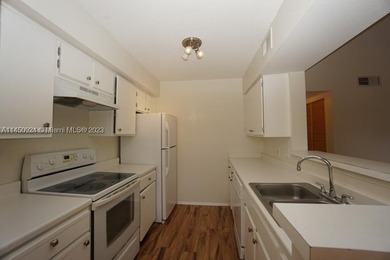 BEAUTIFULL COMMUNITY, ALL AGES WELCOME. GARDEN VIEW. SPACIOUS 1 - photo 15