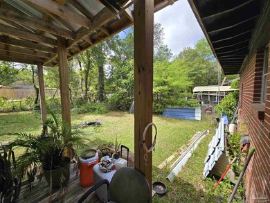 Great 3-bedroom 2-bath home located in the Marfair area in - photo 15