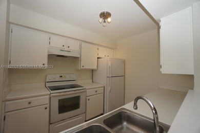 BEAUTIFULL COMMUNITY, ALL AGES WELCOME. GARDEN VIEW. SPACIOUS 1 - photo 16