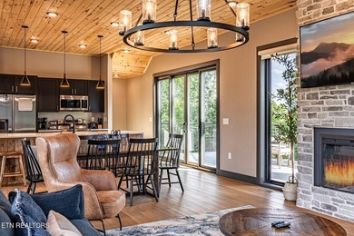 Welcome to one of the most unique and sought-after cabins in the - photo 18