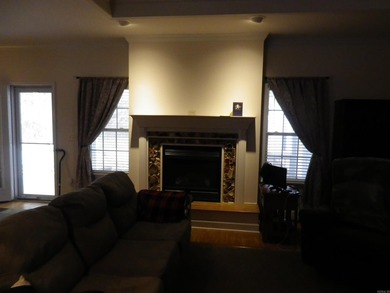 ALL ON ONE LEVEL 3,045 SQ FT VERY WELL MAINTAINED WITH PLENTY