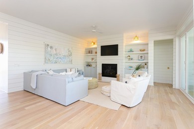 Spectacular views, stunning architectural design and a fully - photo 10