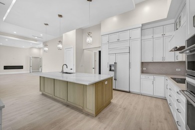 Completely reimagined, this custom-designed, newly rebuilt - photo 2