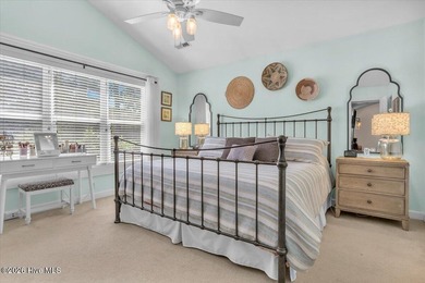Experience refined living in this impeccably appointed 4-bedroom - photo 25