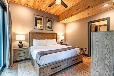 Welcome to one of the most unique and sought-after cabins in the - photo 50