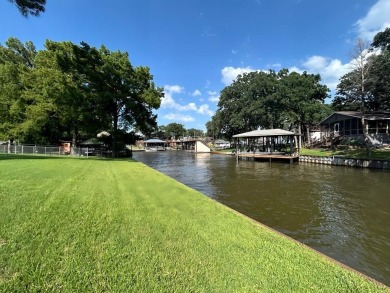 Lake Home For Sale in Tool, Texas