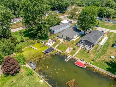 Lake Life Awaits on Kuhn Lake! Welcome to this charming Kuhn - photo 3