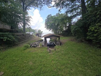 Enjoy peaceful lake living with this charming 1-bedroom, 1-bath - photo 3