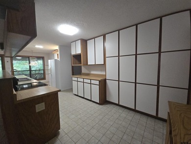 Enjoy peaceful lake living with this charming 1-bedroom, 1-bath - photo 10