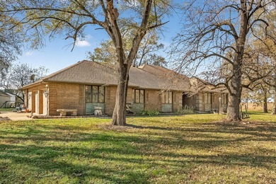 (private lake, pond, creek) Home For Sale in Seymour Missouri