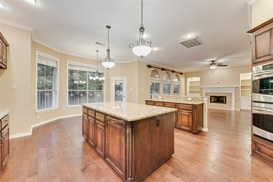Beautifully appointed 4-bedroom, 4-bathroom home situated on a - photo 13