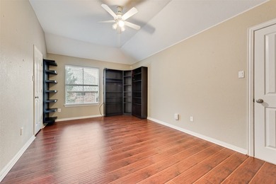 Beautifully appointed 4-bedroom, 4-bathroom home situated on a - photo 21