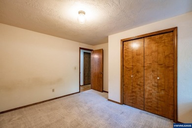 A Bumpable Offer has Been Accepted. This beautiful 2,908 sqft