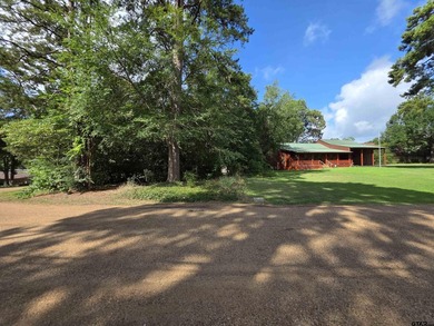 Great water-view home includes two lots, the home and all - photo 3