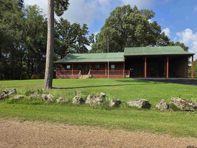 Great water-view home includes two lots, the home and all - photo 4