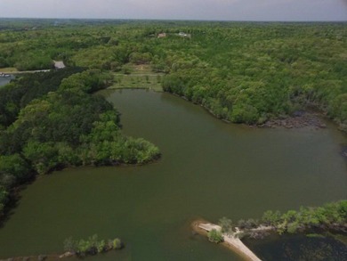 40 ACRES ADJOINING AND OVERLOOKING THE BAY NORTH OF PARIS - photo 7