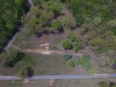 40 ACRES ADJOINING AND OVERLOOKING THE BAY NORTH OF PARIS - photo 10