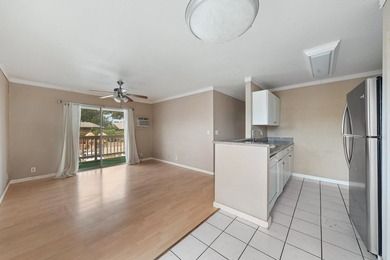 This inviting, gently loved unit offers Haleakala views from the - photo 3