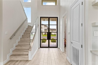 This spacious 4 bedroom, 2.5 bath home offers ample living space - photo 2