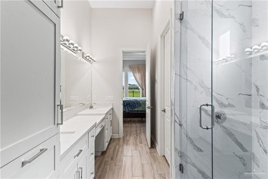 This spacious 4 bedroom, 2.5 bath home offers ample living space - photo 9
