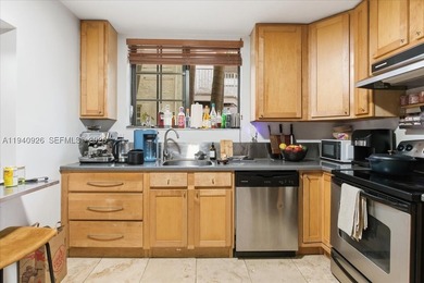 THE ELIZABETH - PRIME SOUTH BEACH MULTIFAMILY | HIGH-RENT ASSET - photo 16