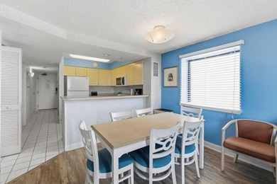 Welcome to Grande Shores, where relaxed coastal living meets - photo 9