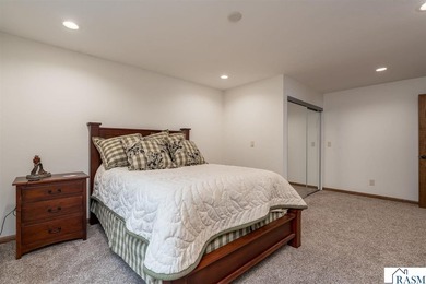 You'll marvel at this stunning 4-bedroom, 3-bathroom home - photo 43