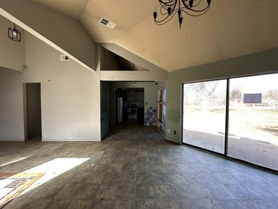4 bedroom, 2 bath home on a corner lot - photo 7