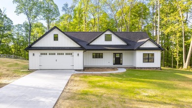 Lake Cumberland Home For Sale in Nancy Kentucky