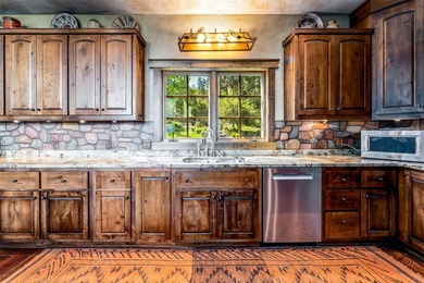 150 Coyote Ridge in Somers, Montana, is a one of a kind - photo 11