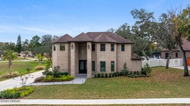 Lake Home For Sale in Apopka, Florida