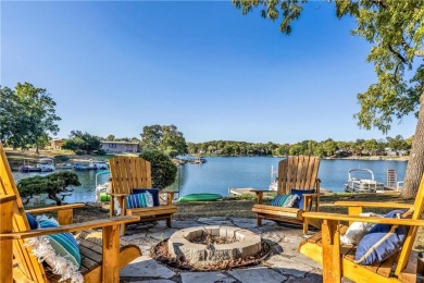 Lake Home For Sale in Lake Waukomis, Missouri