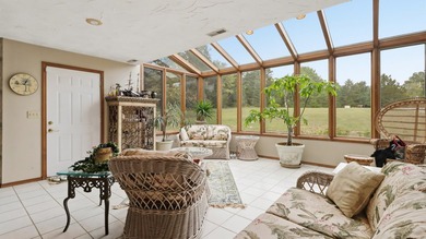 Welcome to your dream home: a custom-built entertainment - photo 10