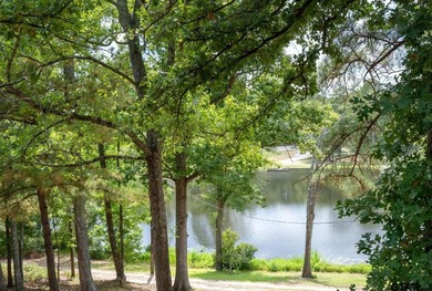 Water view, turnkey, low maintenance, updated and remodeled unit - photo 2