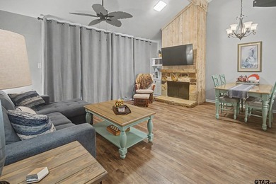 Water view, turnkey, low maintenance, updated and remodeled unit - photo 6