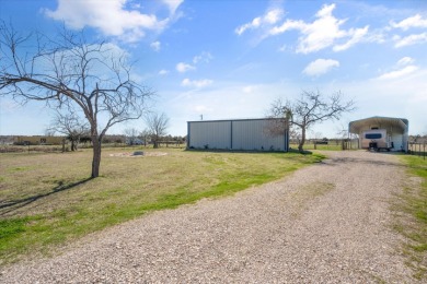 5.41 Acres, Metal Building w/Finished Sq. Footage, RV Awning!
 S - Lake Acreage SOLD! in Corsicana, Texas