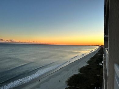 Welcome to Unit 1607 at Crescent Shores. A beautiful luxury - photo 8