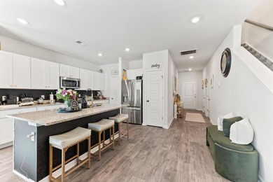 PRE-APPROVED SHORT SALE!!! Welcome to this beautifully - photo 5