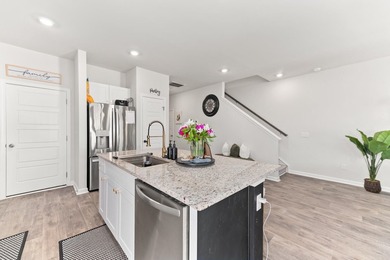 PRE-APPROVED SHORT SALE!!! Welcome to this beautifully - photo 9