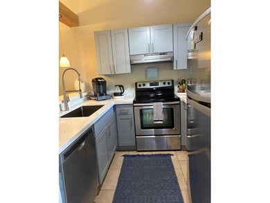 Motivated Seller. Top floor Haleakala Gardens 2 bedroom 2 bath - photo 1