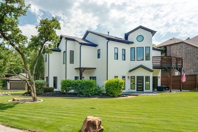 One-of-a-kind custom home in the prestigious Grapevine Lake - photo 2