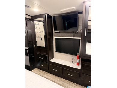 2021 JAYCO NORTH POINT 5TH WHEEL CAMPER ON .69 ACRE AT LAY LAKE - photo 13