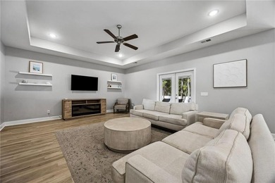 NEARLY NEW 3-BEDROOM HOME IN VICTORIA LANDING! IF YOU'RE LOOKING - photo 13