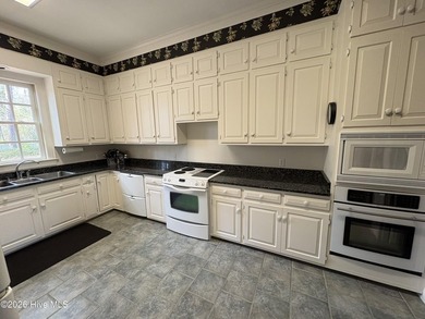 Welcome to this exceptional home in the highly sought-after - photo 14