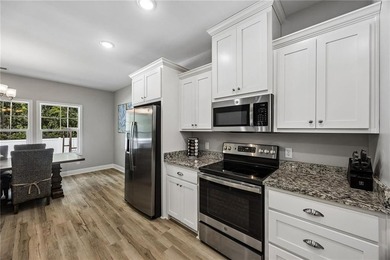 NEARLY NEW 3-BEDROOM HOME IN VICTORIA LANDING! IF YOU'RE LOOKING - photo 18