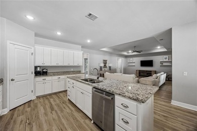 NEARLY NEW 3-BEDROOM HOME IN VICTORIA LANDING! IF YOU'RE LOOKING - photo 20