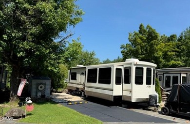 Lake Lot For Sale in Gatlinburg, Tennessee